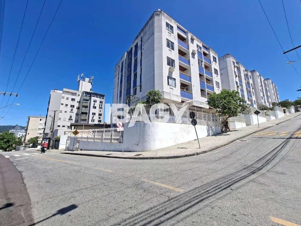 Вид на горы и 1 спальня: квартира 47 м² — photo 26
