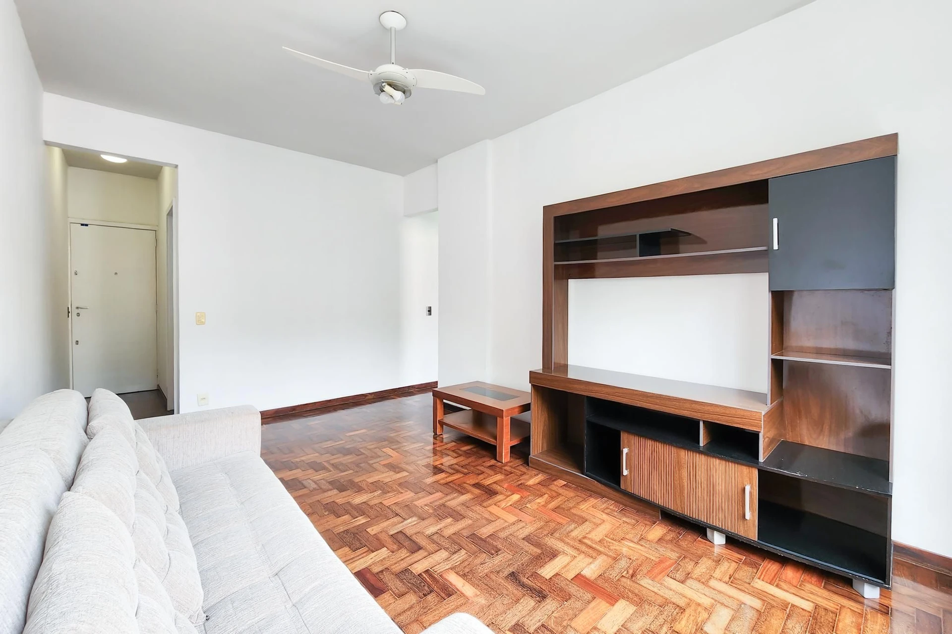 Меблированная квартира 60 м², 1 спальня — photo 15