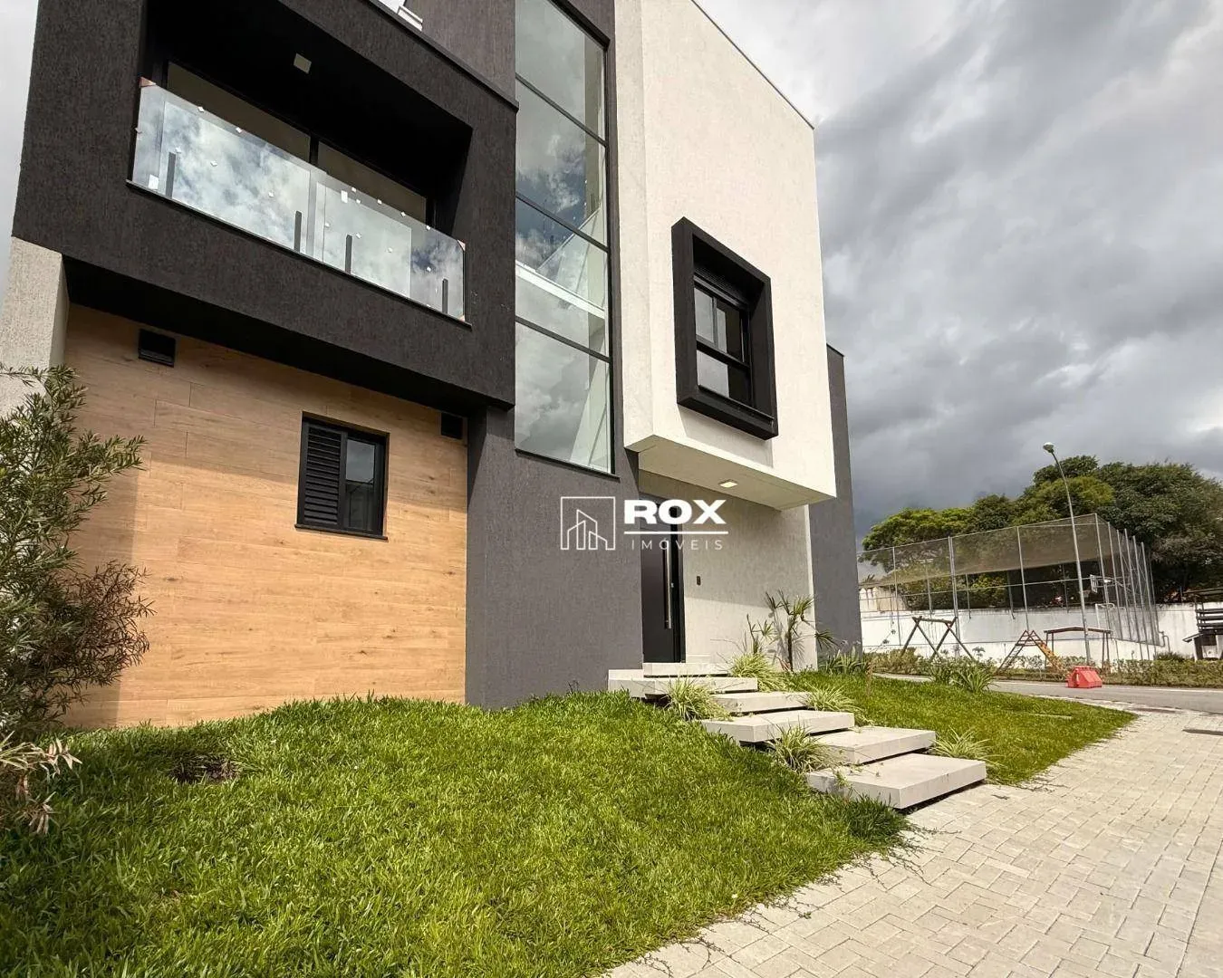 House with 3 bedrooms and 194 m² with 4 parking spots — photo 29