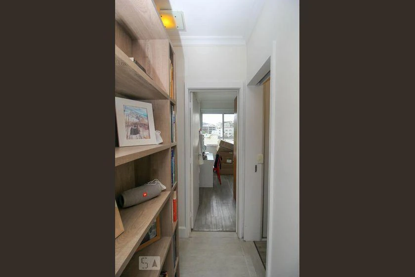 3-bedroom apartment with a glass-enclosed balcony — photo 77