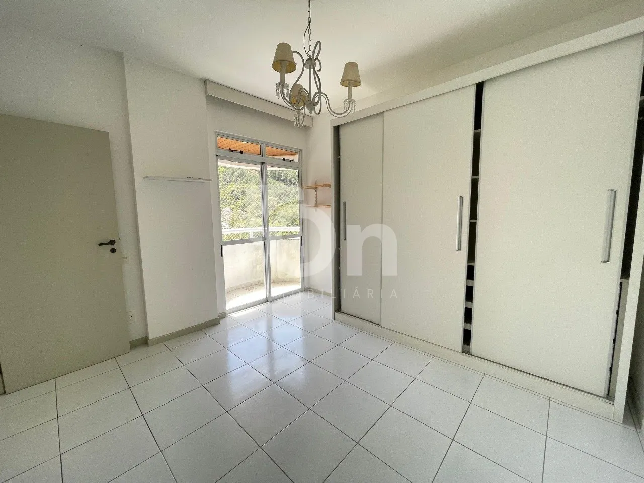 3-bedroom apartment with a washing machine — photo 21