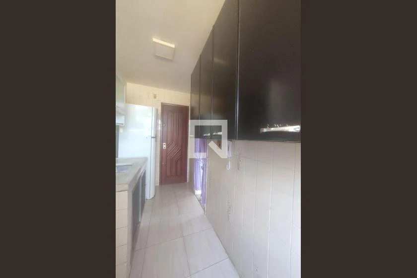 58 m² apartment with built-in kitchen cabinets and 1 parking — photo 8