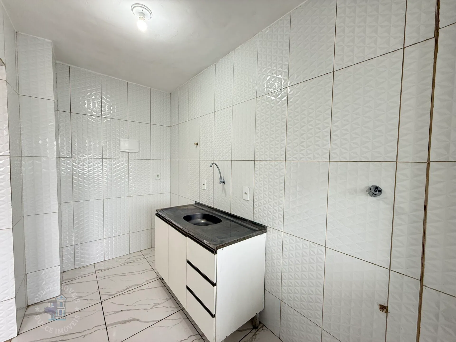 2-bedroom apartment in a building with a pool — photo 3