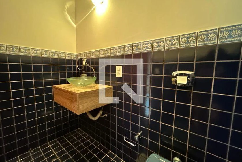 5-bedroom apartment with a bathtub in Florianópolis — photo 2