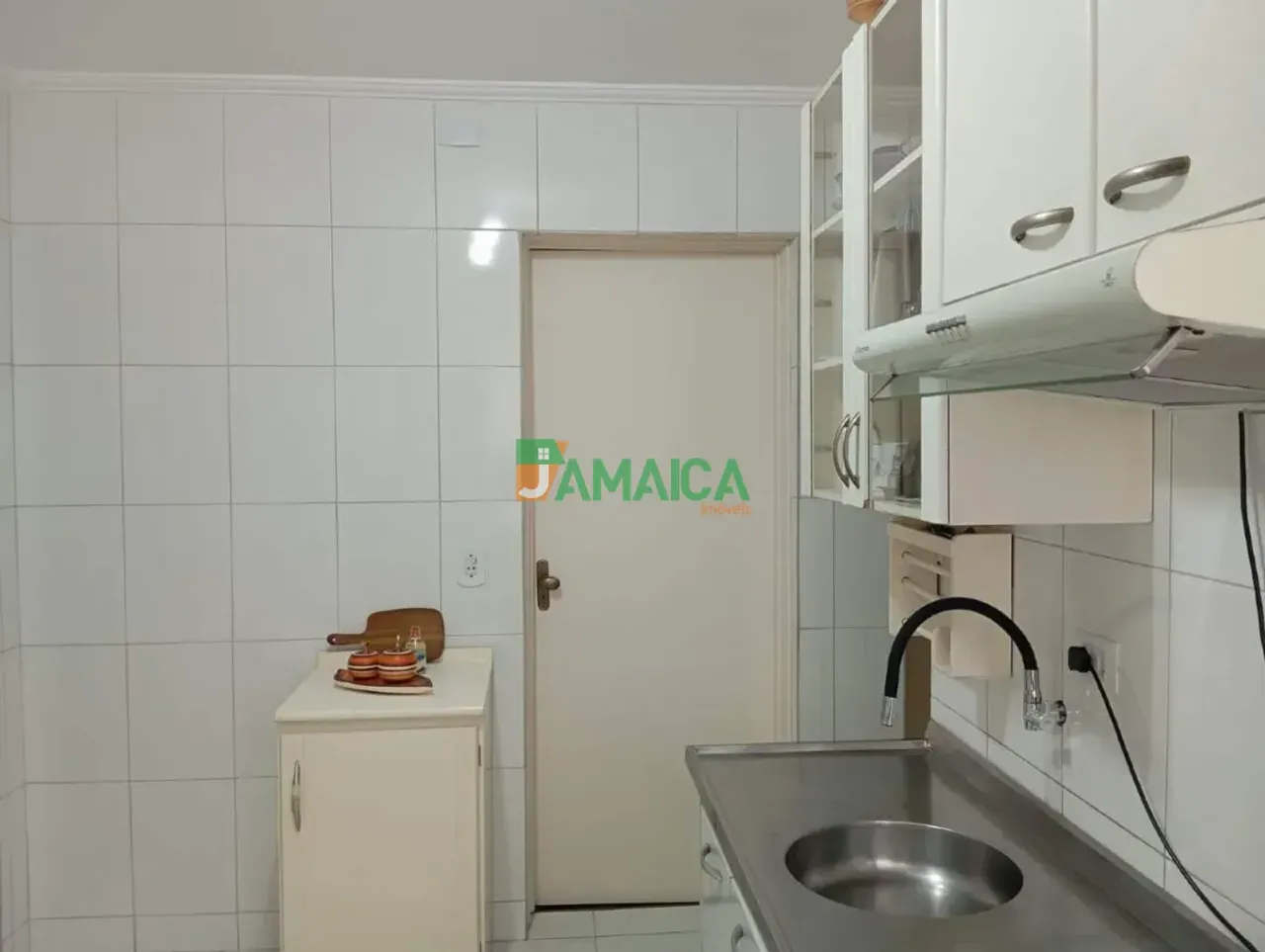76 m² apartment with 2 bedrooms and a separate kitchen — photo 7