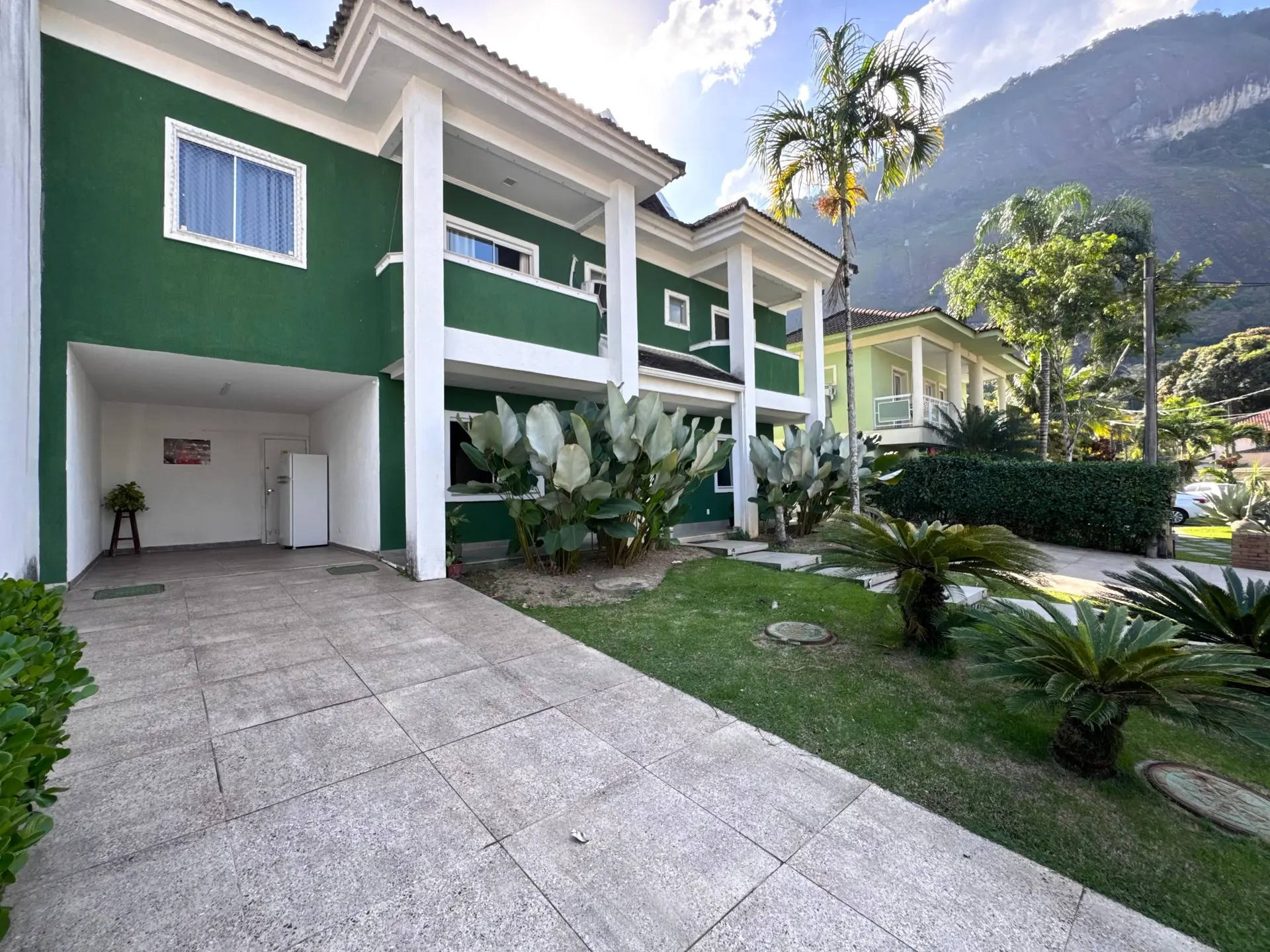 Furnished house with 4 en-suites and 6 bathrooms — photo 81