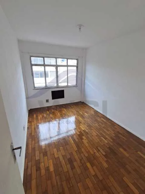 Квартира с 1 парковочным местом и 50 м² на 2 этаже