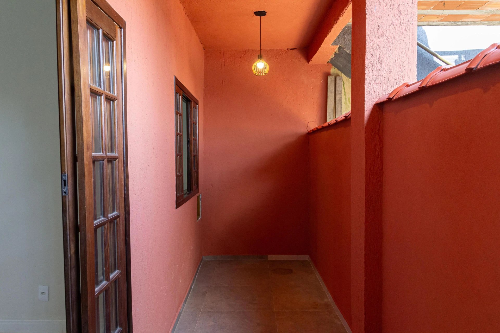 Casa sem mobília com varanda, 1 quarto e 1 vaga