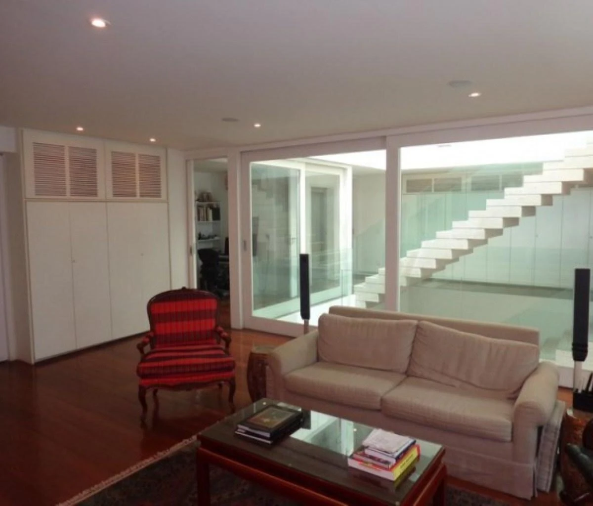Furnished 500 m² house with 4 bedrooms and 5 parking spots — photo 30