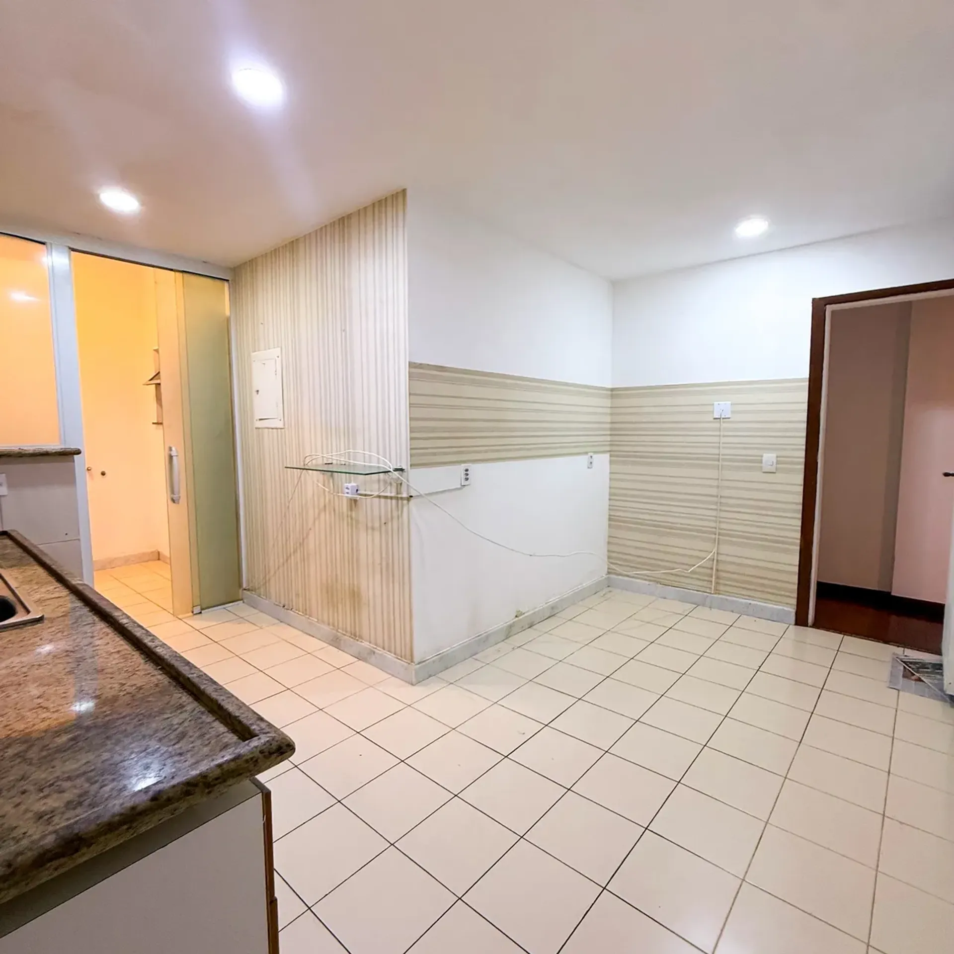 Private BBQ in a 3-bedroom apartment, 170 m² — photo 16
