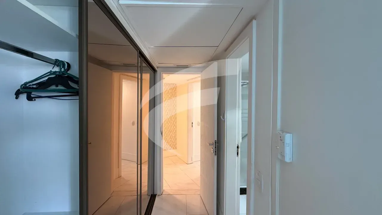 Furnished apartment with 2 bedrooms and 3 bathrooms — photo 17