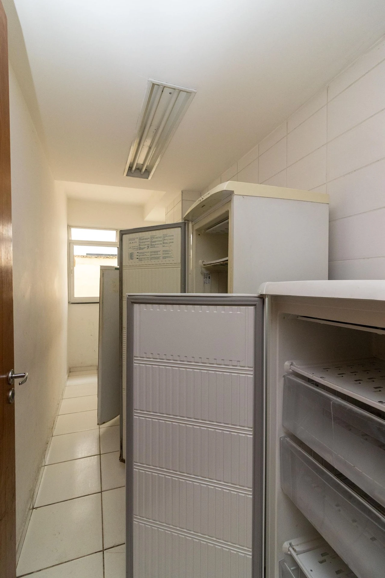 Furnished 2-bedroom apartment with balcony — photo 13