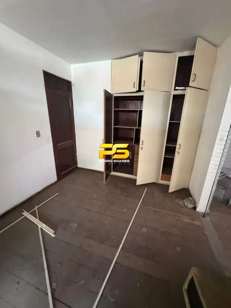 Unfurnished house for rent with 12 bedrooms and 5 baths — photo 5