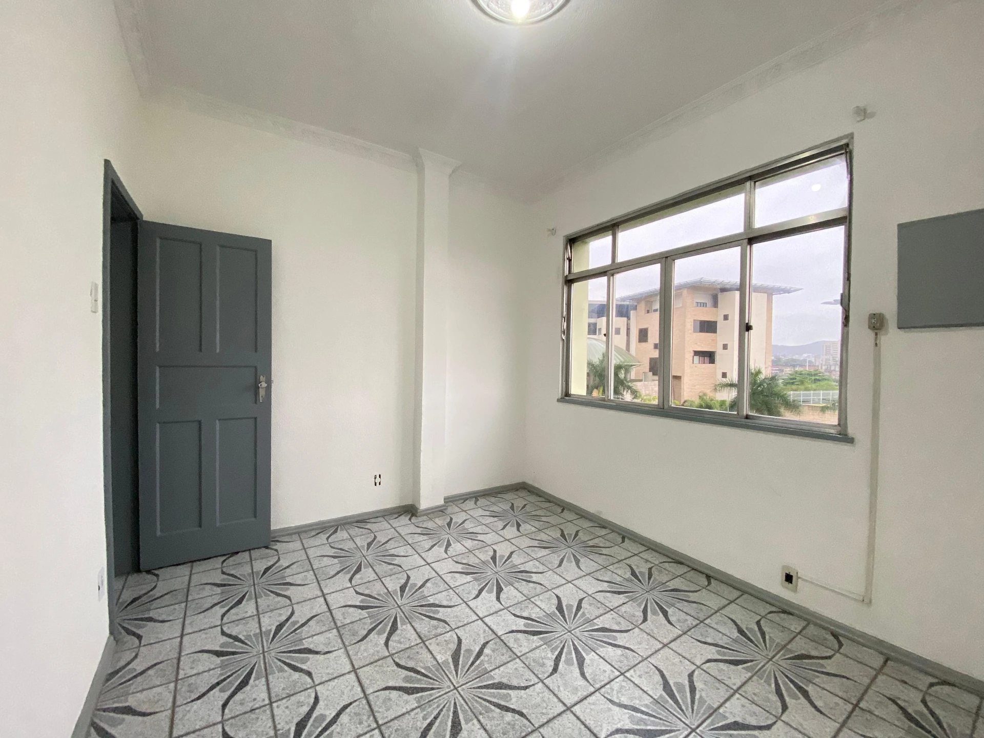 Орендна квартира з 3 спальнями та 1 ванною — photo 27