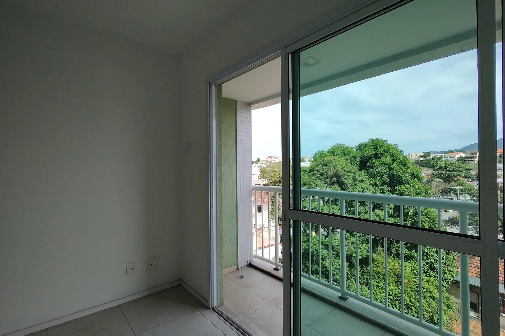 Apartamento com 2 quartos e varanda — photo 18