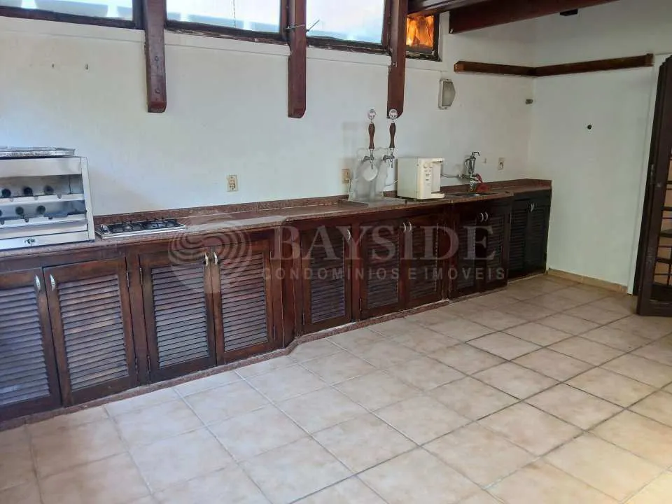 Apartment with private area and 3 bedrooms — photo 24