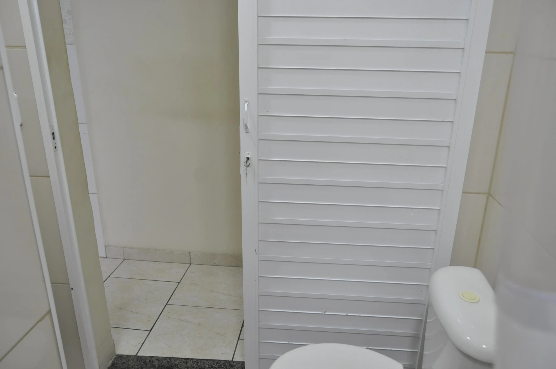 Apartamento sem mobília com varanda e 2 quartos — photo 20