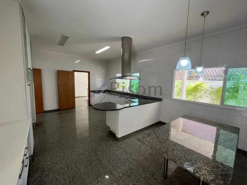 Casa de 6 quartos com ar-condicionado e 1500 m² — photo 13