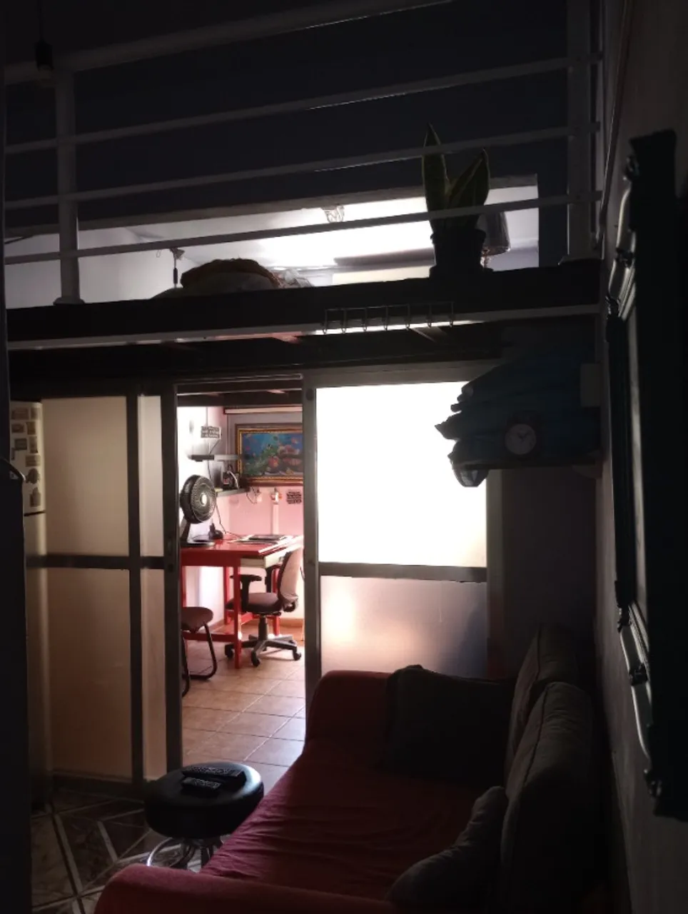 Furnished studio with 1 bedroom and a balcony — photo 3