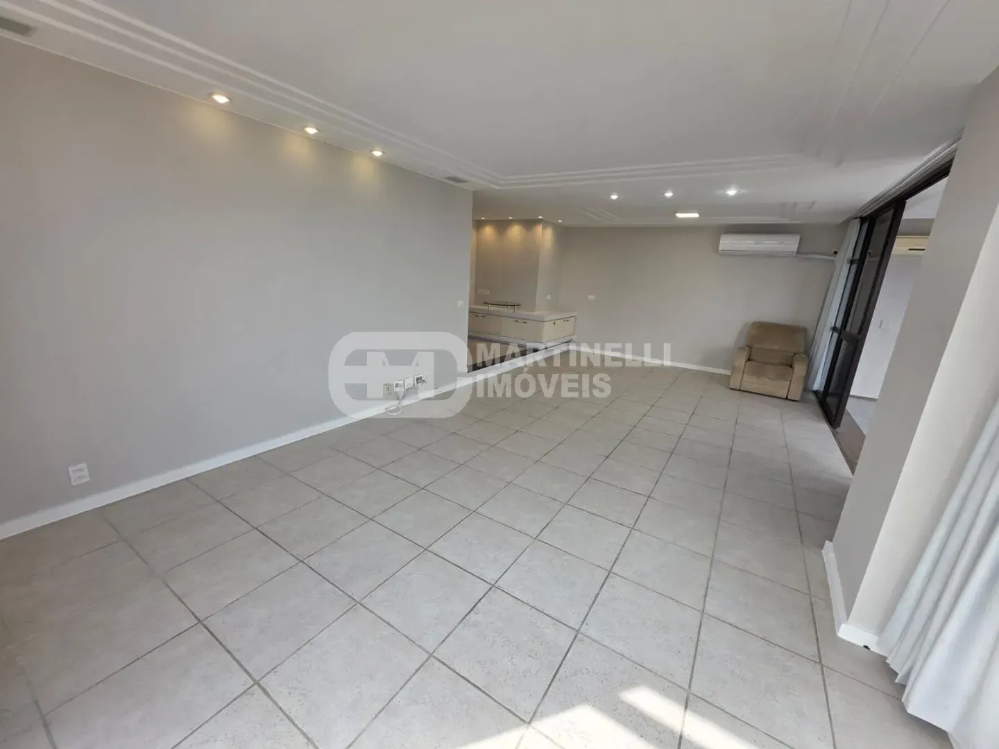 Apartamento sem mobília com 3 quartos e 5 banheiros — photo 10