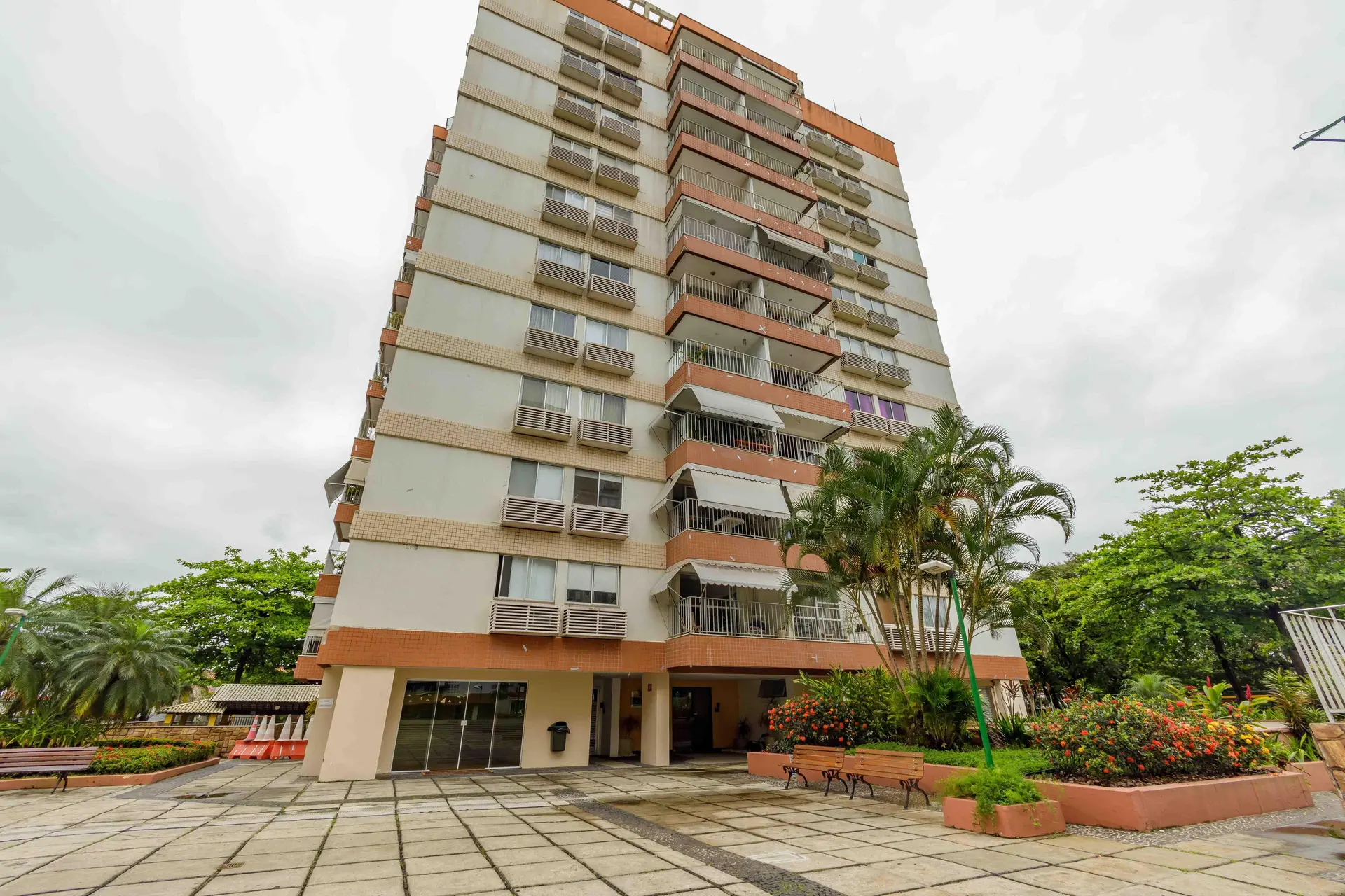 Apartamento mobiliado com 2 quartos e 1 suíte — photo 46