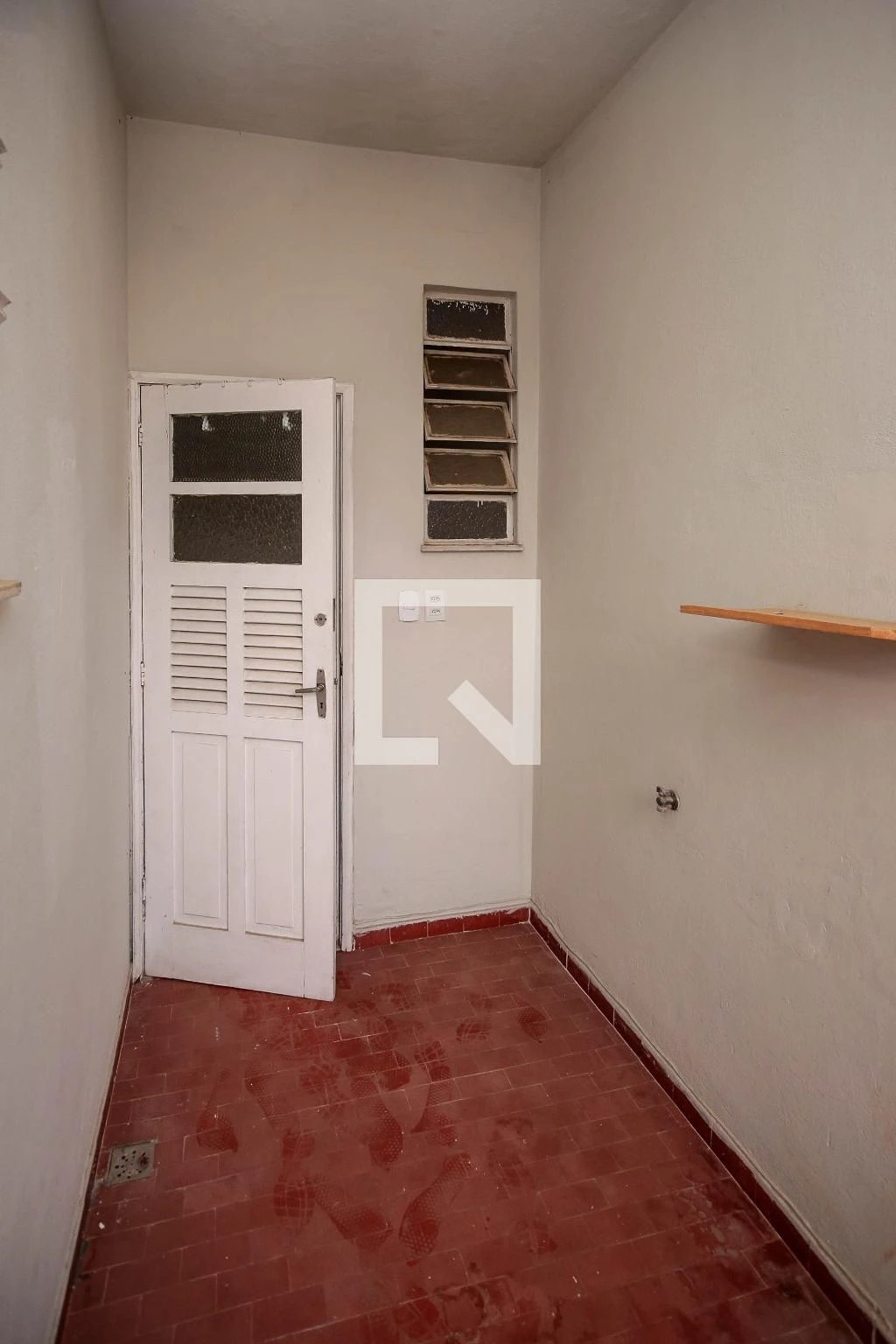 Apartment, 78 m², with wood or laminate floors — photo 25
