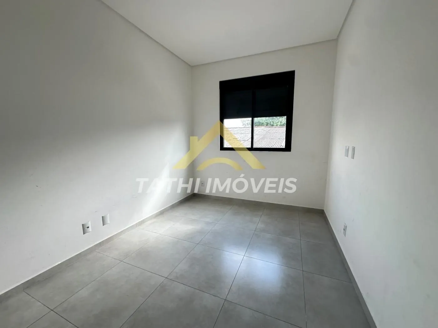 2-bedroom apartment with air conditioning in the suite — photo 11