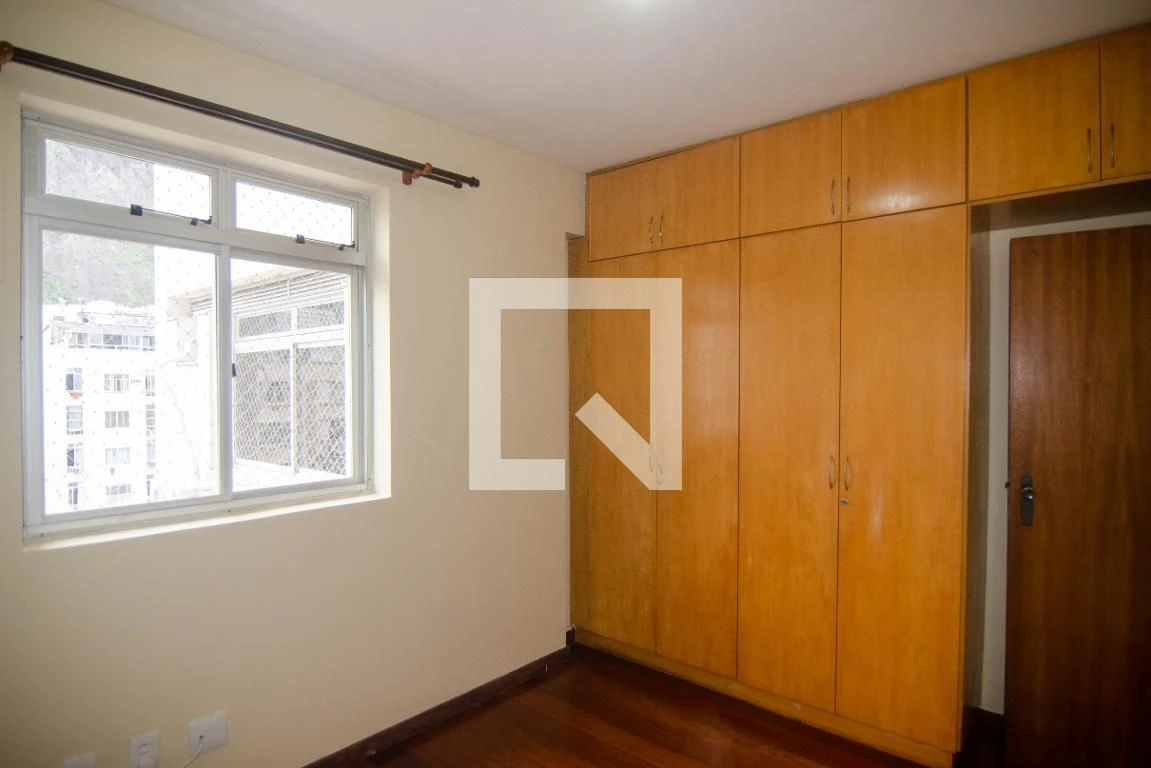 Apartamento sem mobília com 4 quartos e 4 banheiros — photo 34