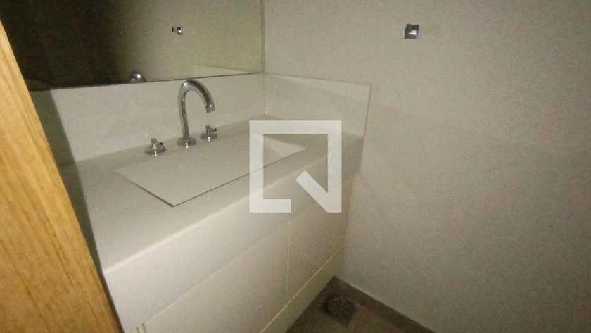 Home office in a 3-bedroom house, 760 m² — photo 39