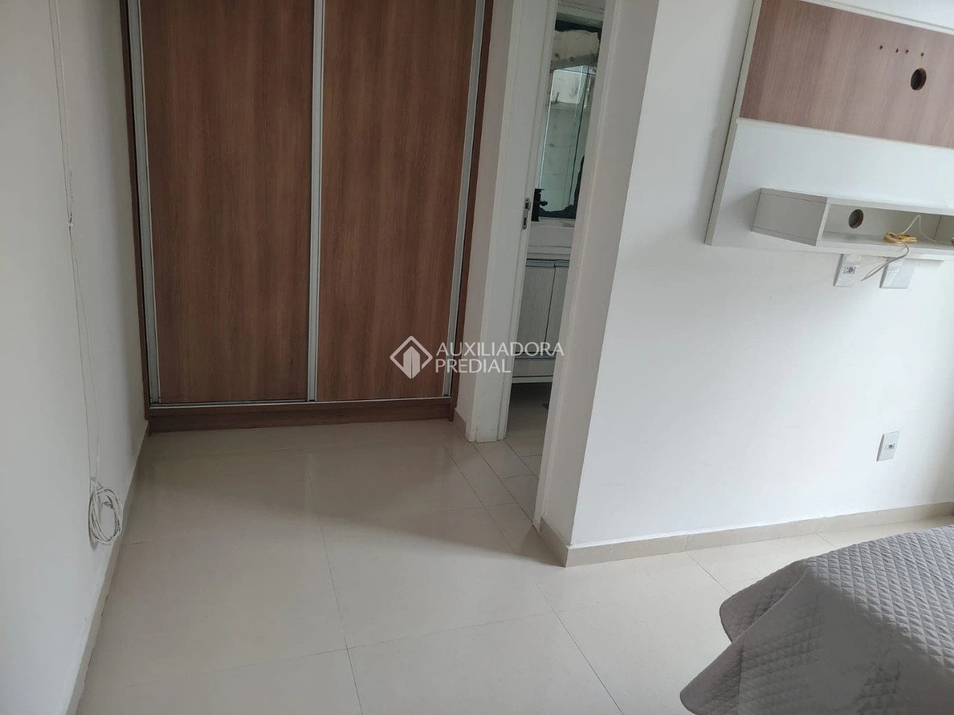 Washing machine in a 2-bedroom apartment, 88 m² — photo 16