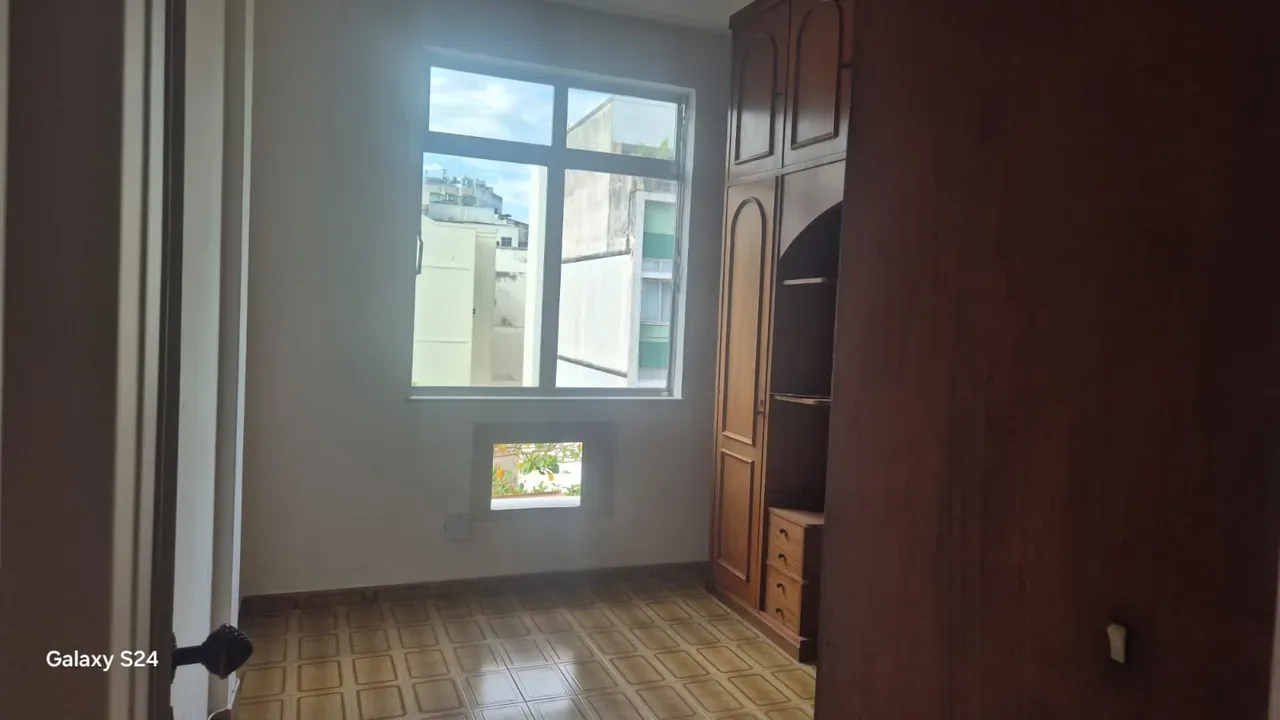 Квартира: 1 спальня, 48 м²