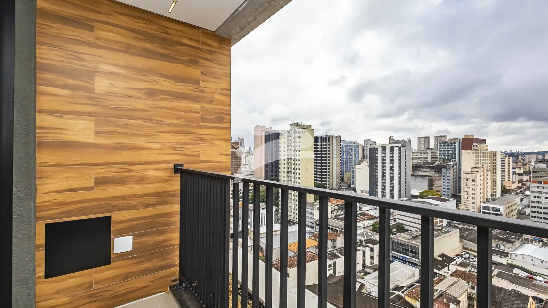 Unfurnished 94 m² apartment with 2 bedrooms and parking — photo 9