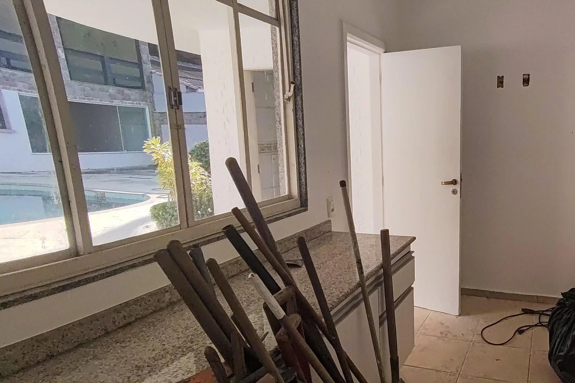 Casa mobiliada em condomínio com 6 suítes e 8 banheiros — photo 53