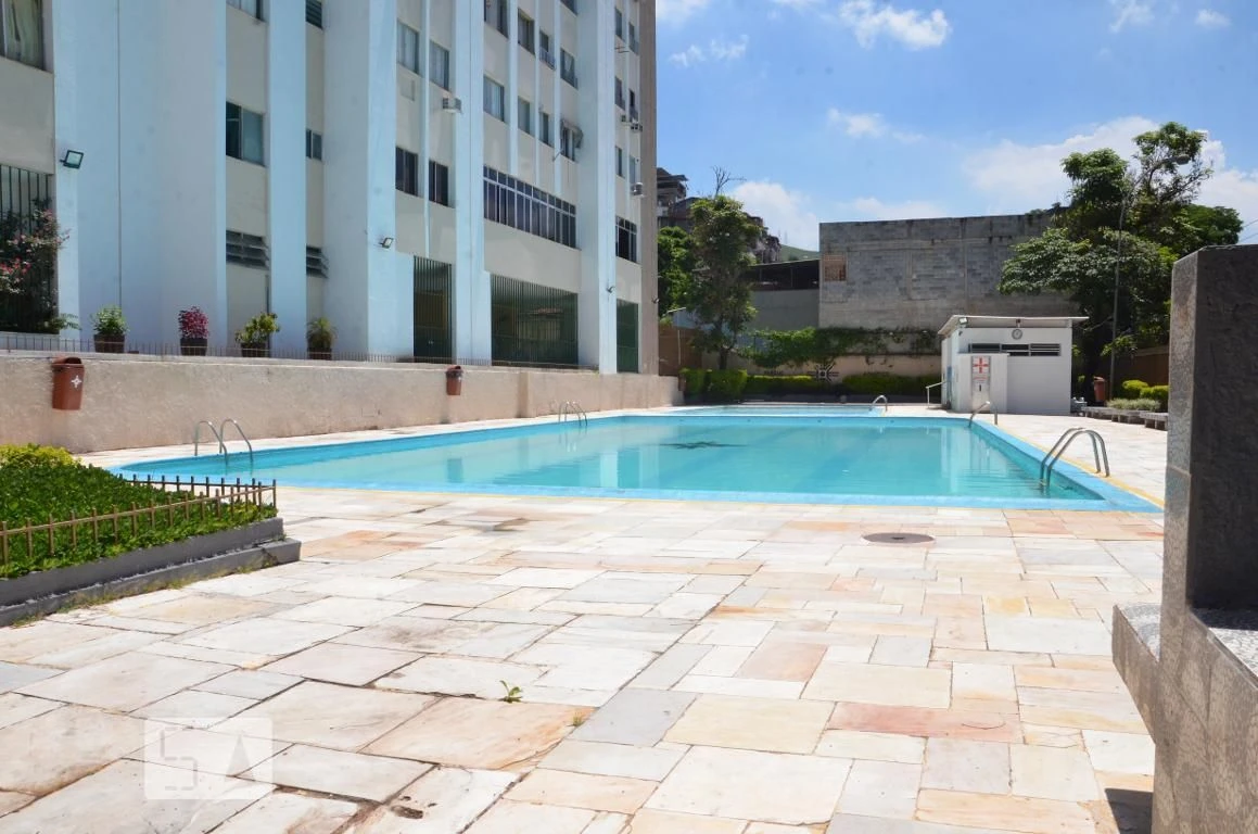 2-bedroom apartment in a building with a pool — photo 3