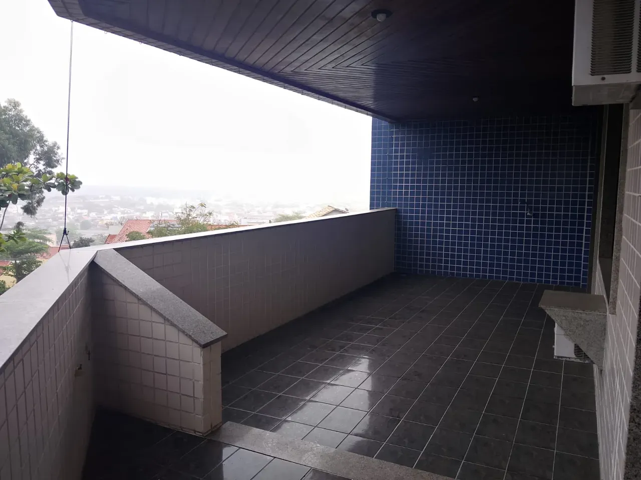 Rental apartment with 3 bedrooms, 3 baths and 140 m² — photo 2