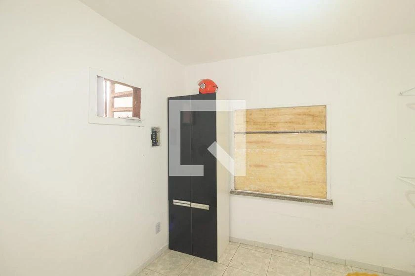 Furnished 1-bedroom house with 57 m² and no parking — photo 12