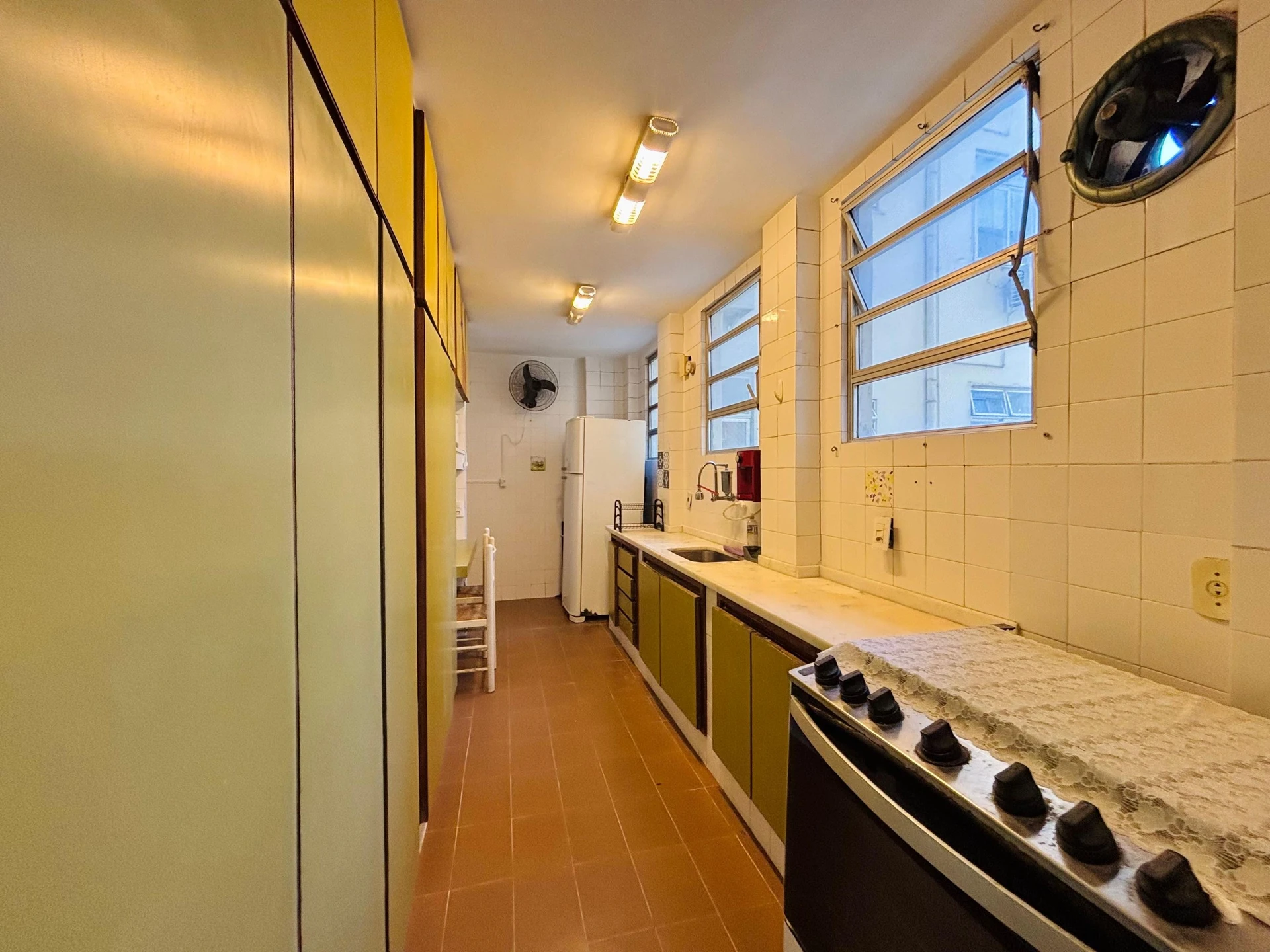 Apartamento mobiliado com 3 quartos e 2 banheiros — photo 19