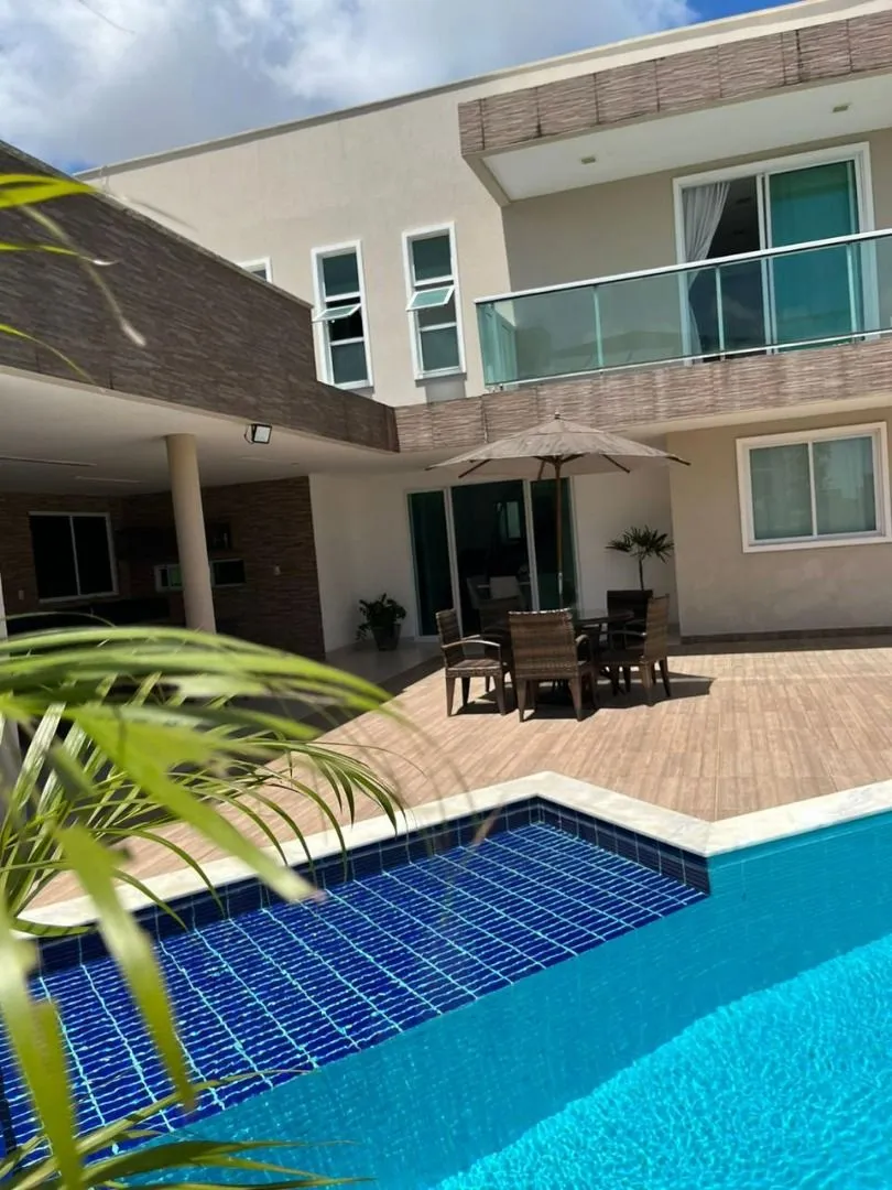 Furnished house with 4 en-suite bedrooms and 4 parking