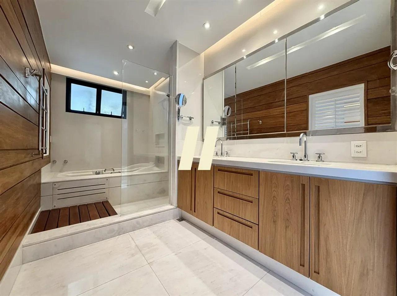 3-bedroom apartment with a bathtub in Rio de Janeiro — photo 20