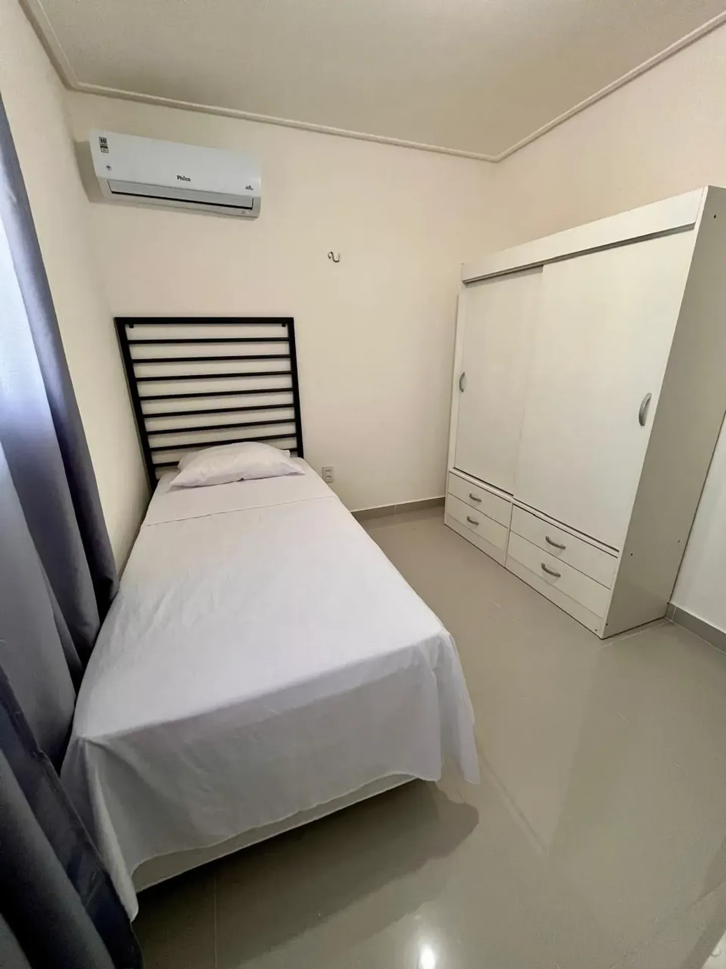 Furnished 2-bedroom apartment with 60 m² on the 14th floor — photo 5