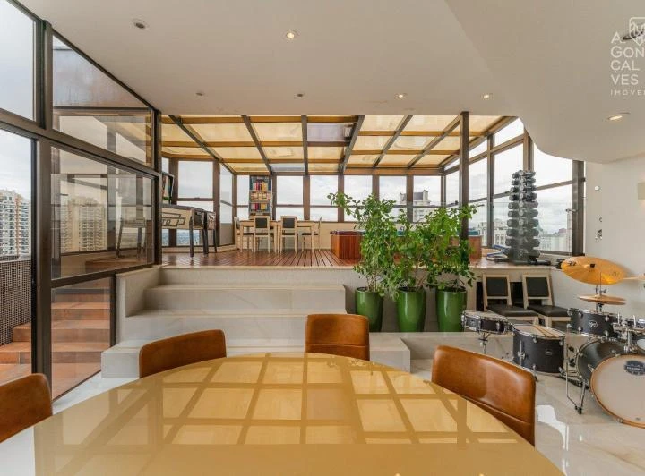 364 m² apartment with 3 bedrooms and 3 parking spaces — photo 6