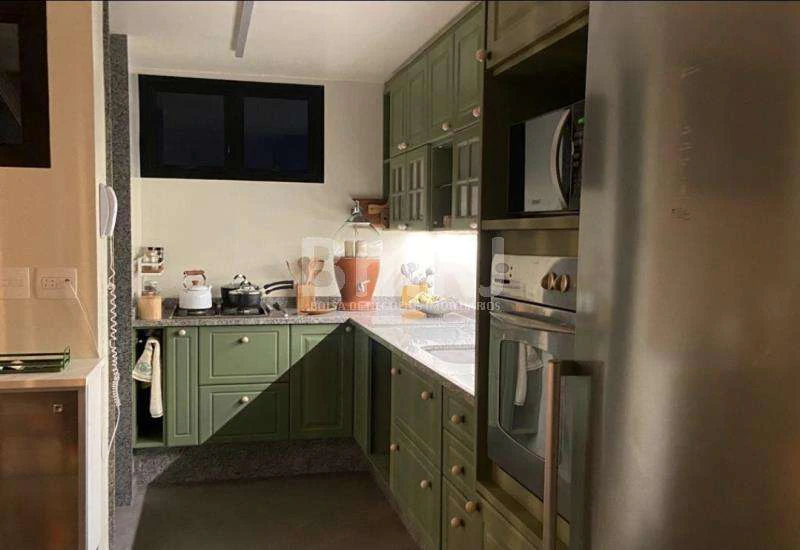 Apartamento de 2 dormitorios con balcón acristalado — photo 11