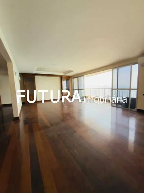 Duplex penthouse with 4 bedrooms and 5 bathrooms — photo 18