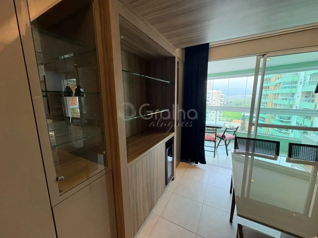 94 m² apartment with a walk-in closet and a dishwasher — photo 32