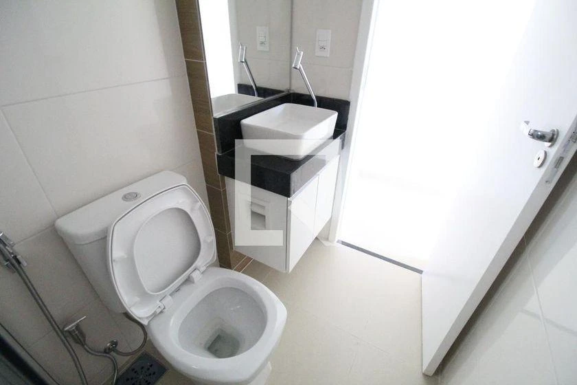 2-bedroom apartment, 1 with its own bathroom, 75 m² — photo 31