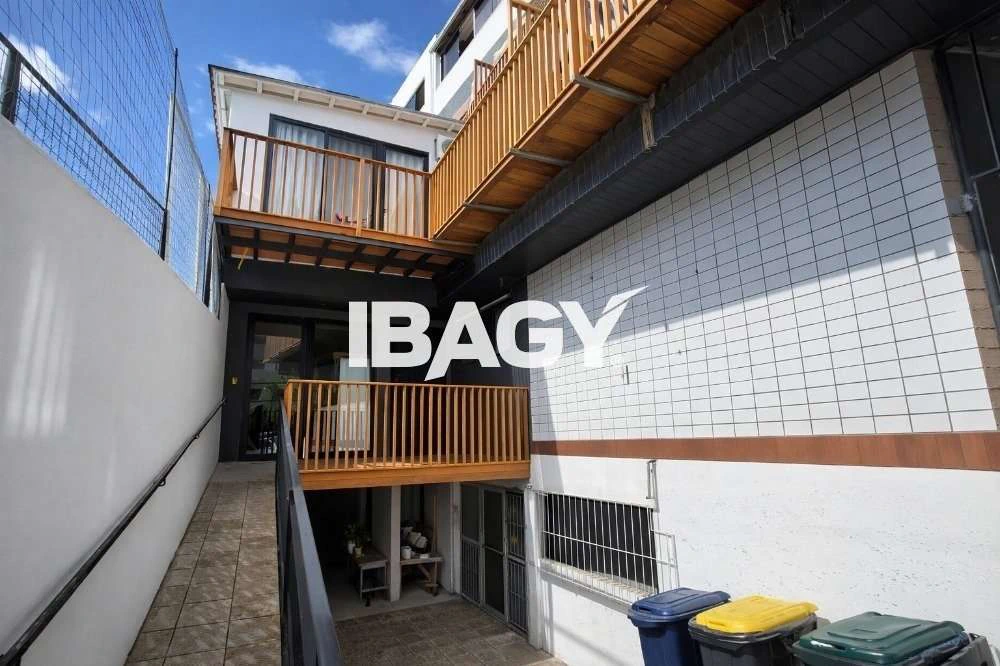 Studio de 25 m² com piso de madeira — photo 5