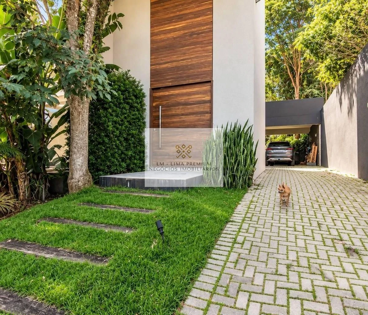 3-bedroom house with 280 m² and an open kitchen with gas stove — photo 5