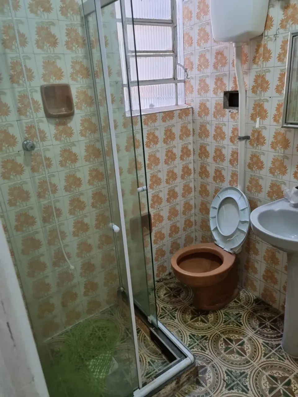 Unfurnished 1-bedroom apartment with tiled floors — photo 4