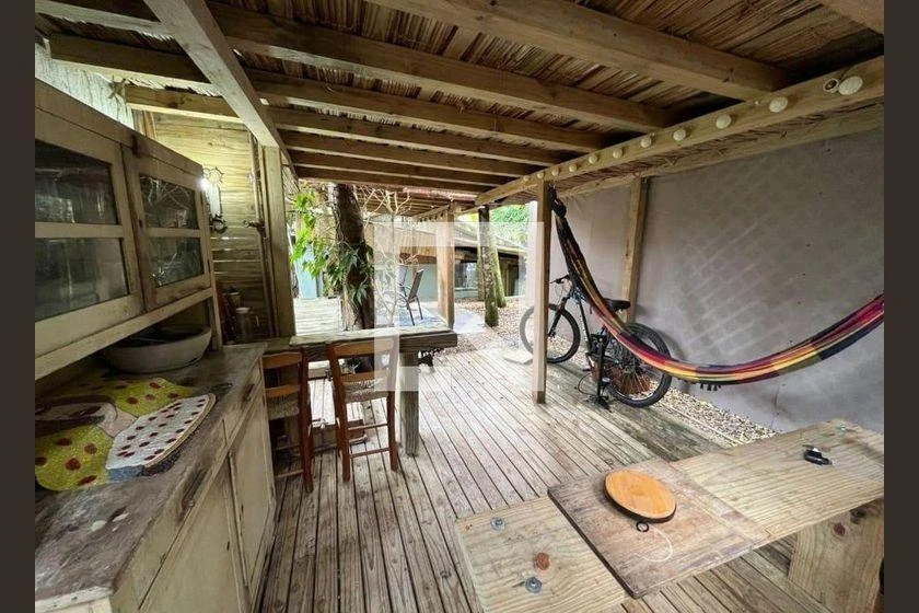 Furnished house, 322 m², with a grill on the balcony — photo 8