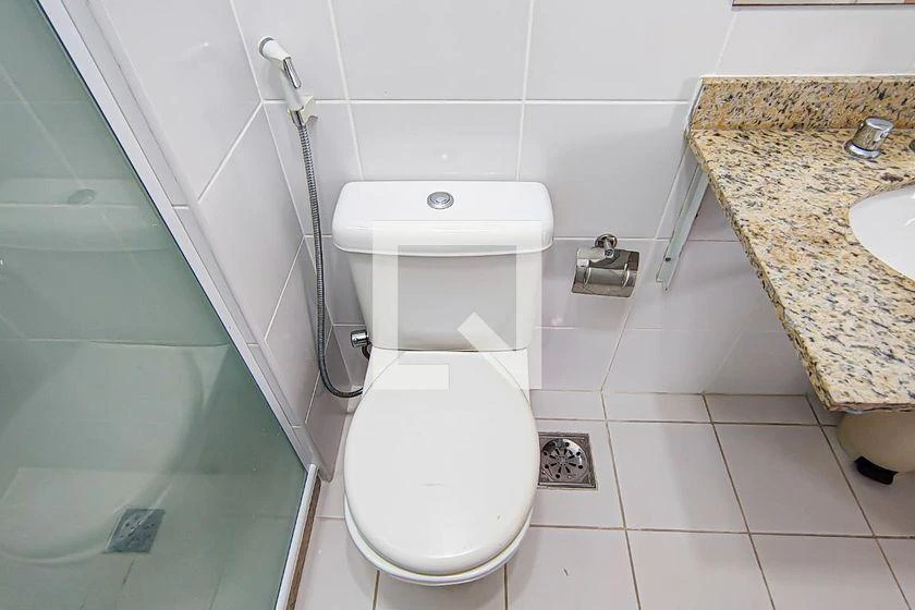 Apartamento vazio de 3 quartos com varanda e 185 m² — photo 35